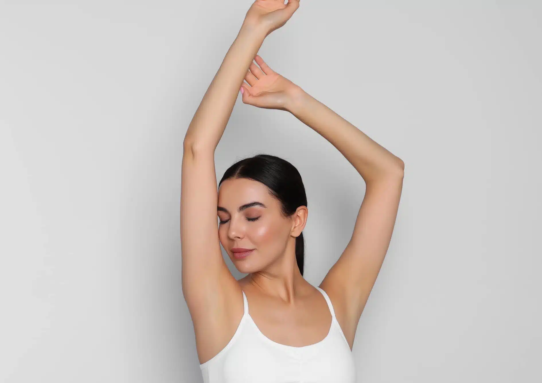 Epilation laser des bras à Paris | épilation définitive bras | Médecine esthétique | Centre Skinessence