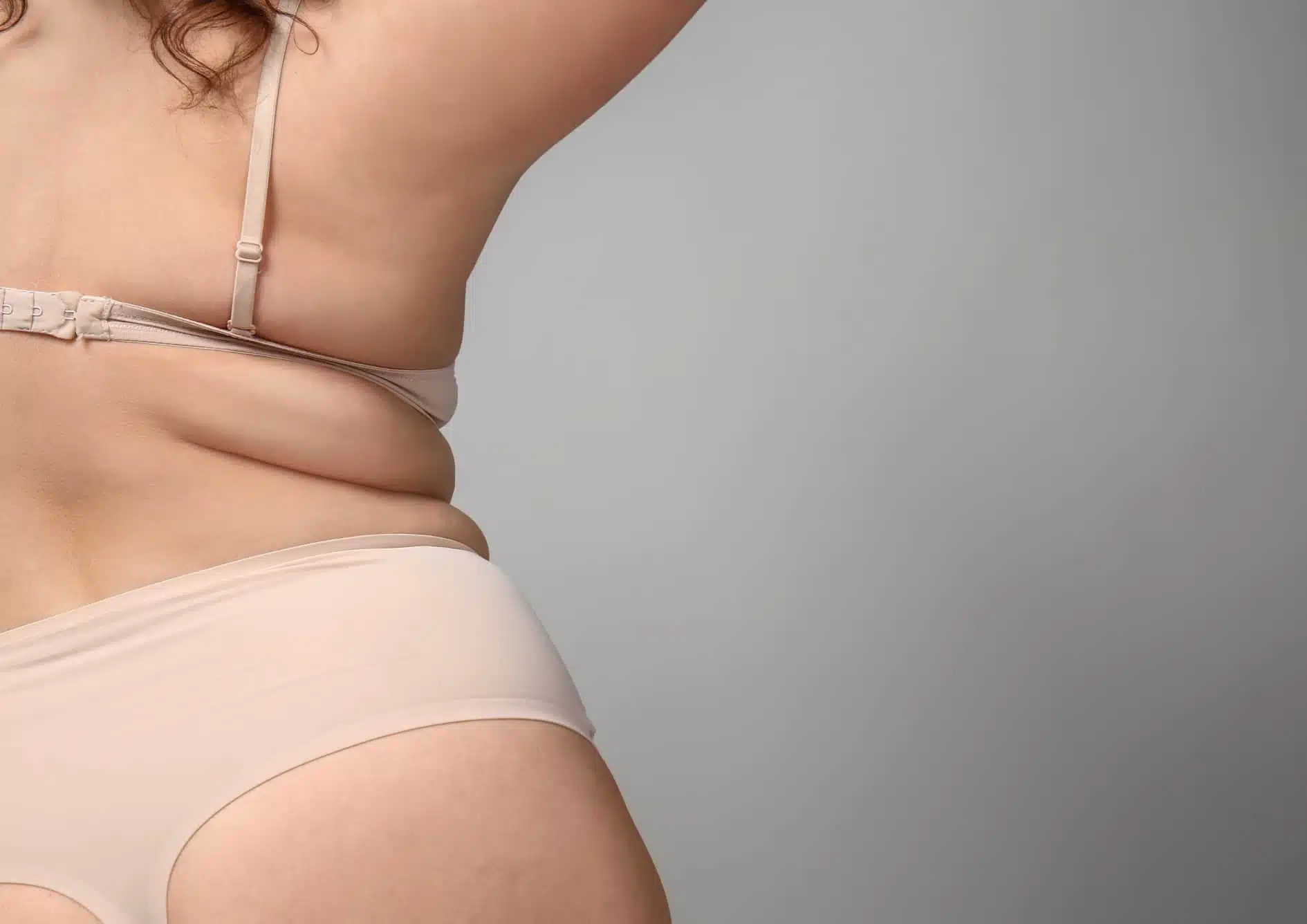 Cryolipolyse du pli du soutien gorge à Paris | Mincir avec le froid | Centre esthétique Skinessence