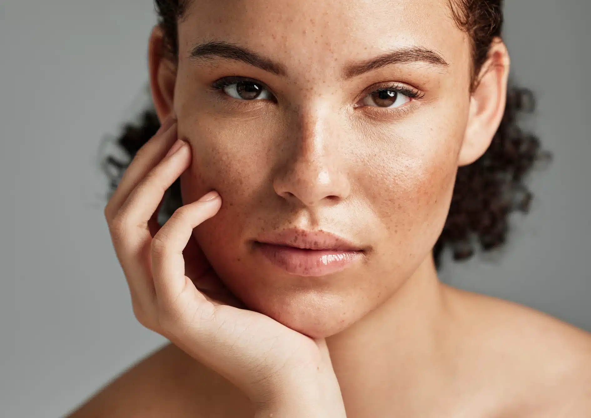 Votre peau du visage | Médecine esthétique visage | Médecine esthétique | Centre Skinessence | Paris